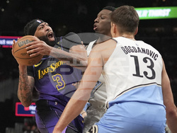 Lakers Hawks Basketball