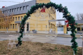 Гулянци - коледна украса - празници