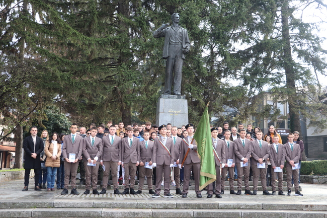 Банско почете своя велик поет Никола Вапцаров по случай 115 години от рождението му