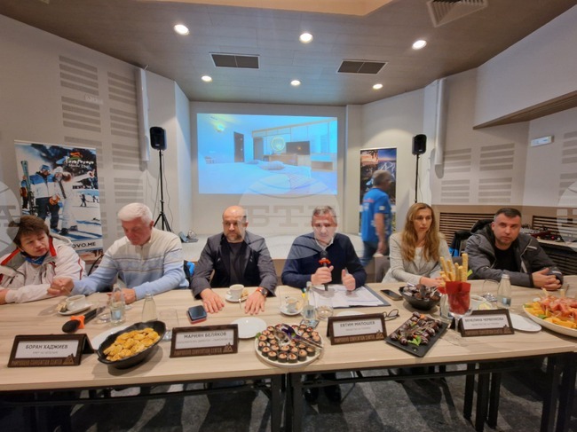 Ясна политика и дълготраен ангажимент трябват за българския туризъм, каза министър Евтим Милошев на среща с местната власт в Пампорово