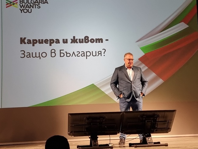 Д-р Мирослав Ненков: Успех е да заминеш да учиш в чужбина и след това да се върнеш