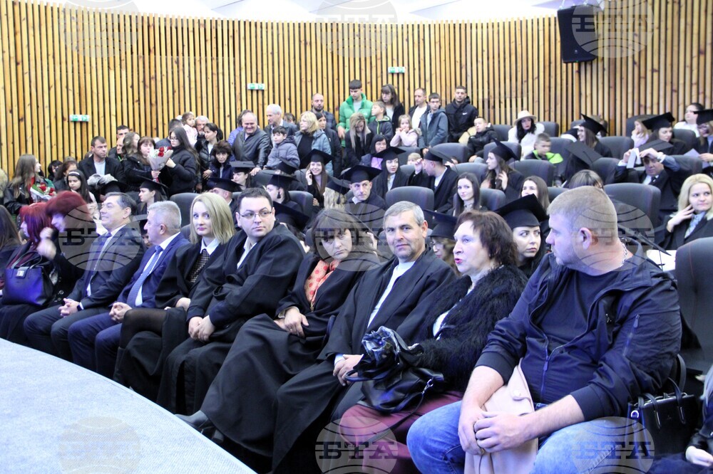 Смолян - дипломи - студенти