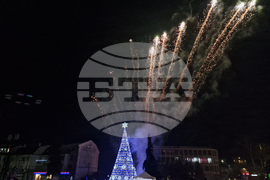 Самоков - коледен фестивал - запалване на светлините на елхата