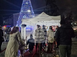 Самоков - коледен фестивал - запалване на светлините на елхата