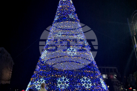 Самоков - коледен фестивал - запалване на светлините на елхата