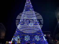 Самоков - коледен фестивал - запалване на светлините на елхата