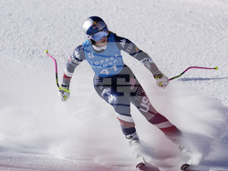 Vonn Comeback Skiing