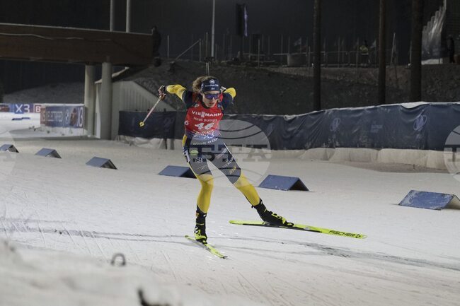 Шведката Елвира Йоберг триумфира в масовия старт от Световната купа по биатлон в Контиолахти