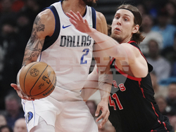 Mavericks Raptors Basketball