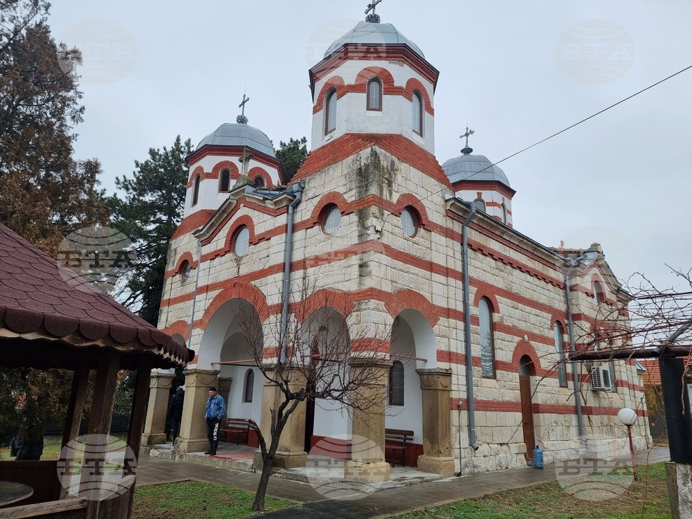 В Гулянци отец Пламен Линков планира да открие неделно училище към местната църква „Свети Георги Победоносец“