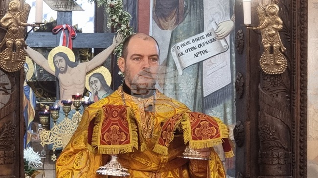 Винаги и във всеки момент е време да правим добро, каза отец Никола в храма "Св. св. Архангели Михаил и Гавраил" в Хасково