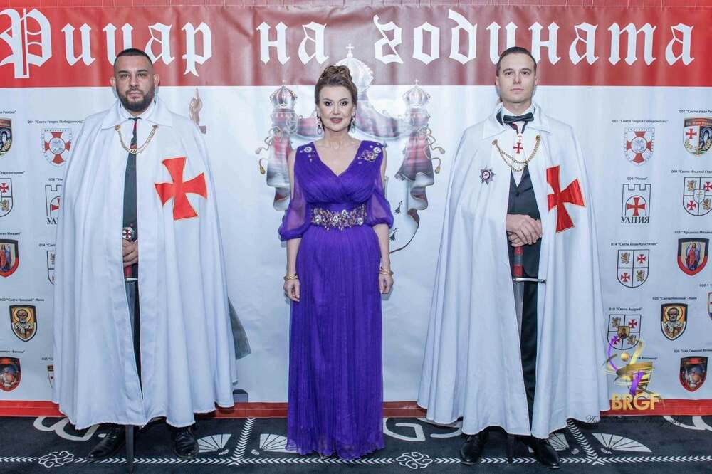 Президентът на БФХГ Илиана Раева получи наградата "Рицар на годината"