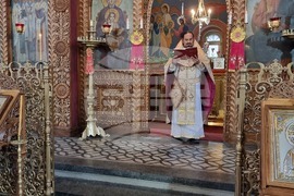 Шумен - неделна служба - църква „Свети Три Светители“