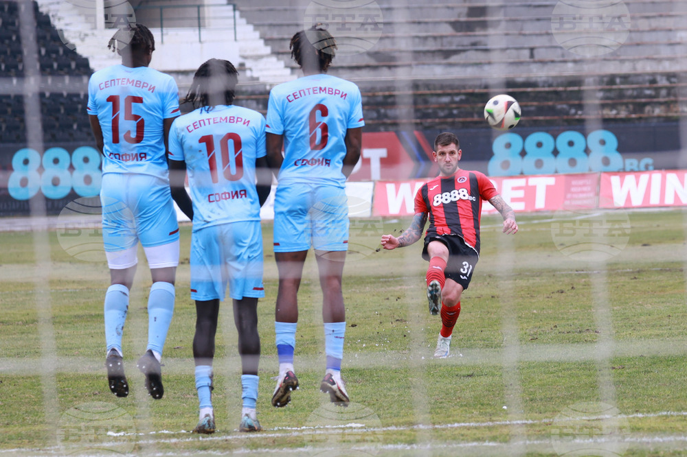 Футбол - Локомотив София - Септември