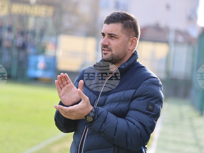 "Подобни битки биха ни помогнали по-бързо да изградим колектив", смята наставникът на Крумовград Атанас Рибарски