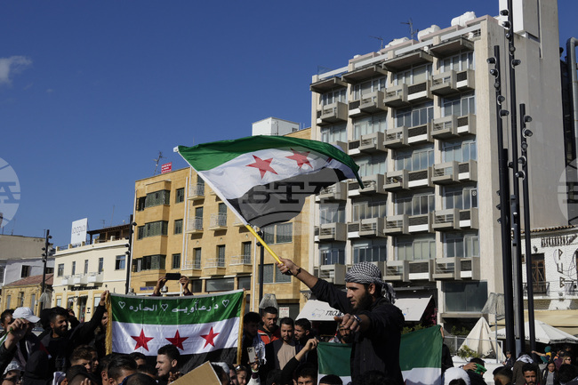 Сирийски бежанци в Кипър искат да се върнат в родината си