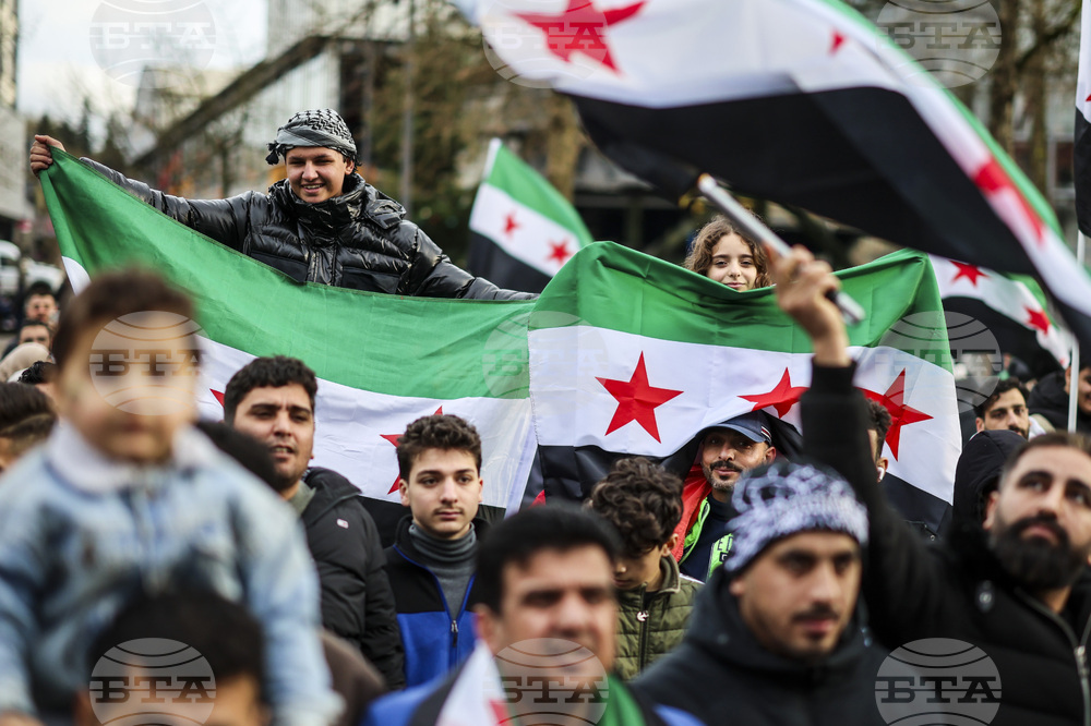 Какво ще се случи с хилядите сирийски бежанци в Европа след падането на Башар Асад