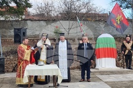 Село Горна Гращица - паметник на загиналите във войните - откриване
