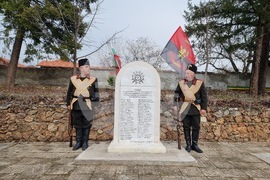 Село Горна Гращица - паметник на загиналите във войните - откриване