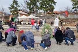Село Горна Гращица - паметник на загиналите във войните - откриване