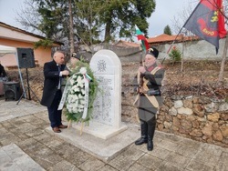 Село Горна Гращица - паметник на загиналите във войните - откриване
