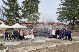 Село Горна Гращица - паметник на загиналите във войните - откриване