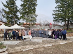 Село Горна Гращица - паметник на загиналите във войните - откриване