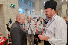 Румъния - Коледен дипломатически благотворителен базар в Букурещ - Български щанд