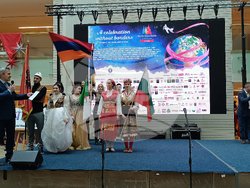 Румъния - Коледен дипломатически благотворителен базар в Букурещ - Български щанд