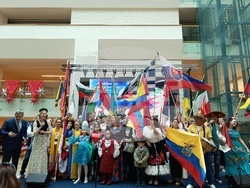 Румъния - Коледен дипломатически благотворителен базар в Букурещ - Български щанд