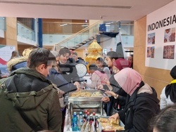 Румъния - Коледен дипломатически благотворителен базар в Букурещ