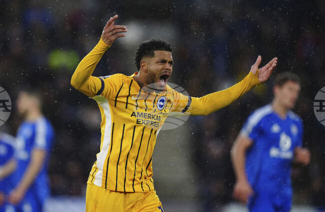 Челси се интересува от нападател на Брайтън