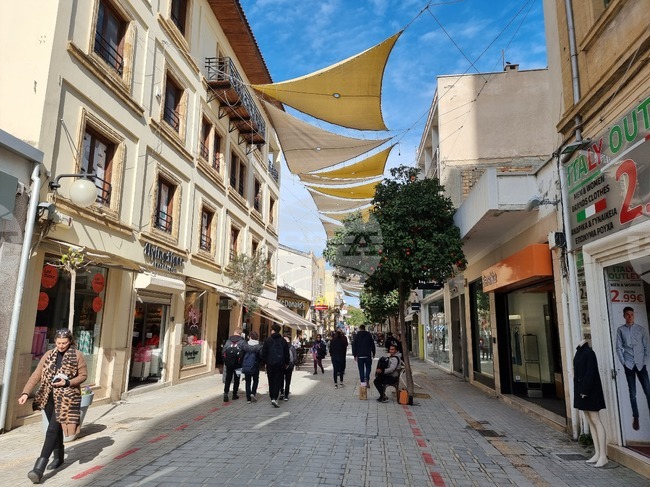 Населението на Република Кипър расте, но продължава да застарява, показват статистически данни