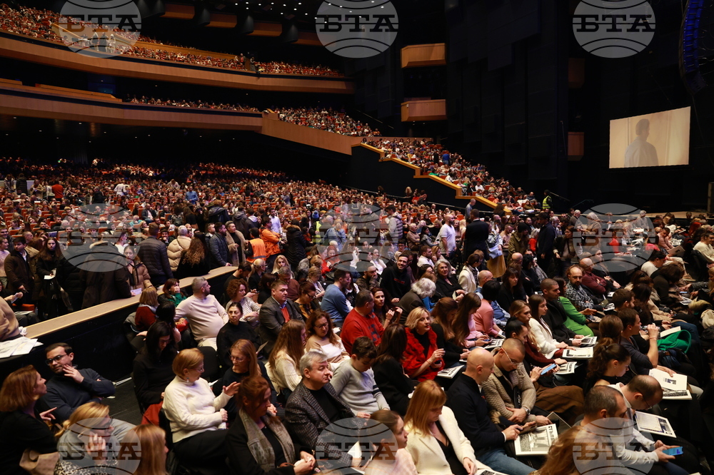 Спектакъл - ПоетиТе и сезоните