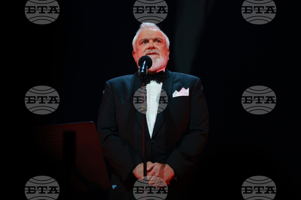 Спектакъл - ПоетиТе и сезоните