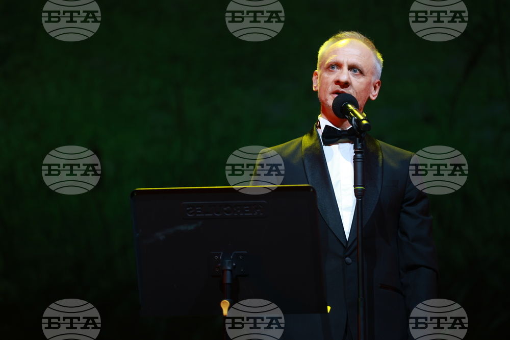 Спектакъл - ПоетиТе и сезоните