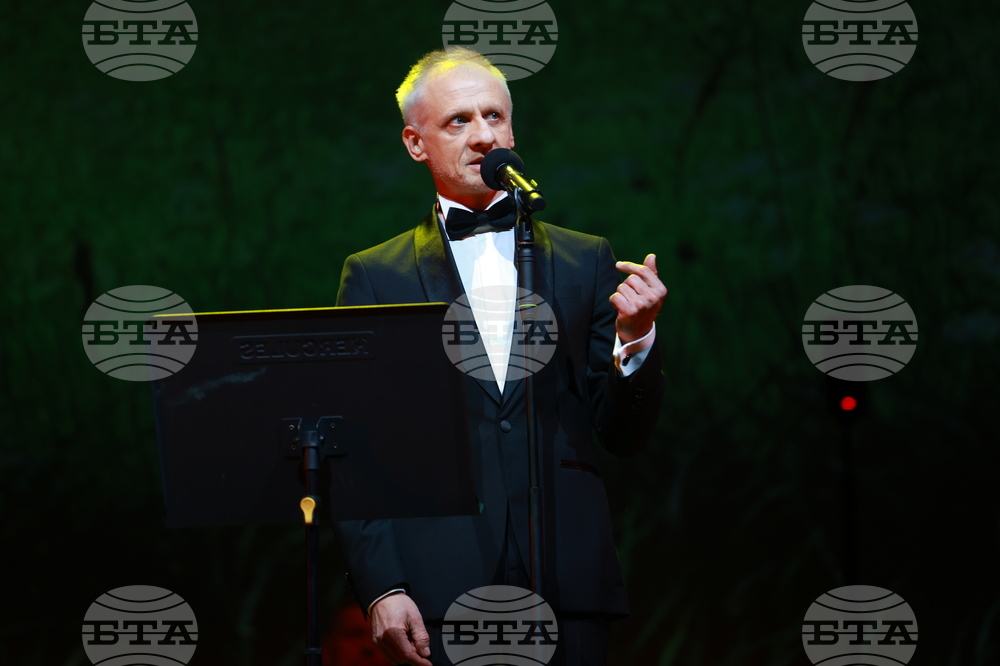 Спектакъл - ПоетиТе и сезоните