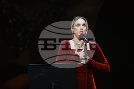 Спектакъл - ПоетиТе и сезоните