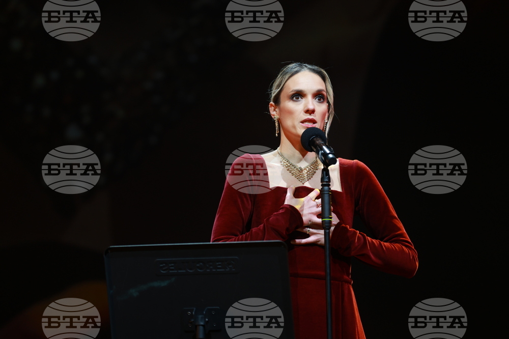 Спектакъл - ПоетиТе и сезоните