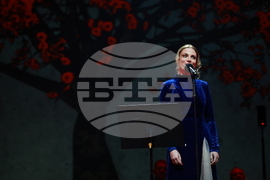 Спектакъл - ПоетиТе и сезоните