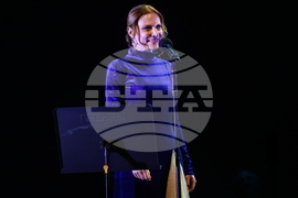 Спектакъл - ПоетиТе и сезоните