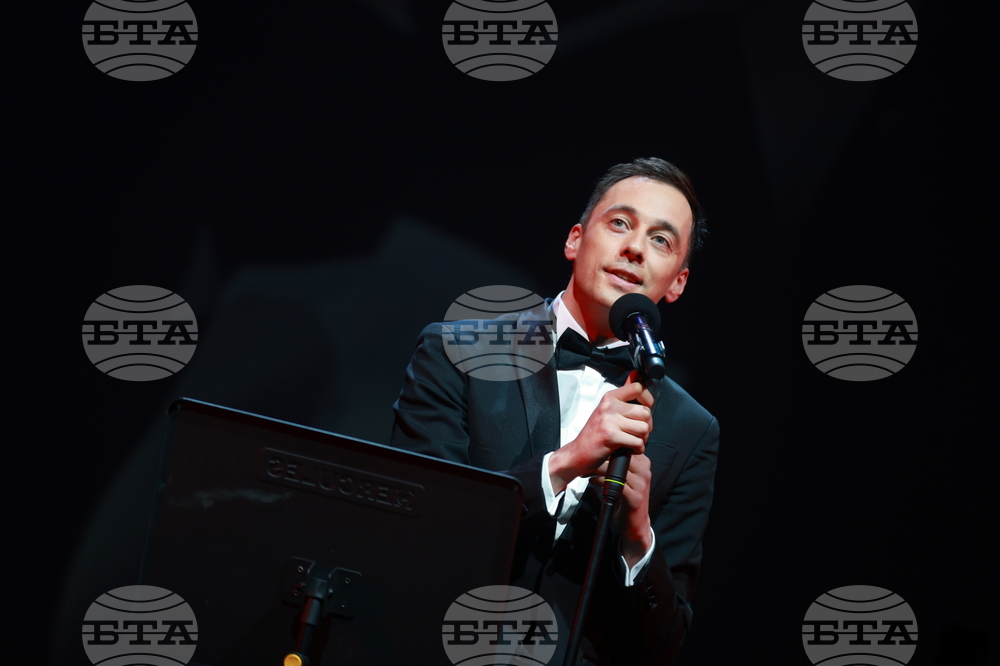 Спектакъл - ПоетиТе и сезоните