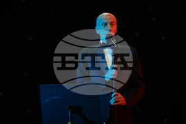 Спектакъл - ПоетиТе и сезоните