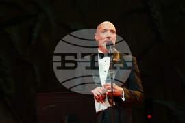 Спектакъл - ПоетиТе и сезоните