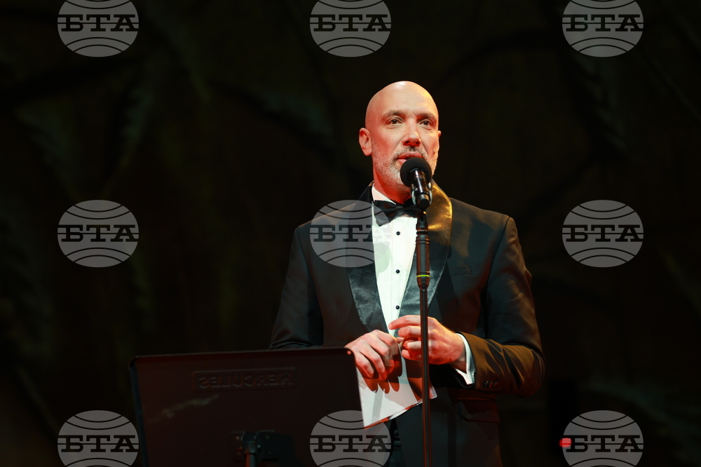 Спектакъл - ПоетиТе и сезоните