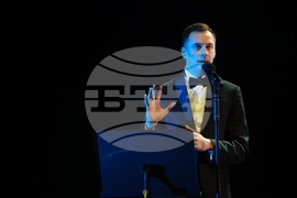 Спектакъл - ПоетиТе и сезоните