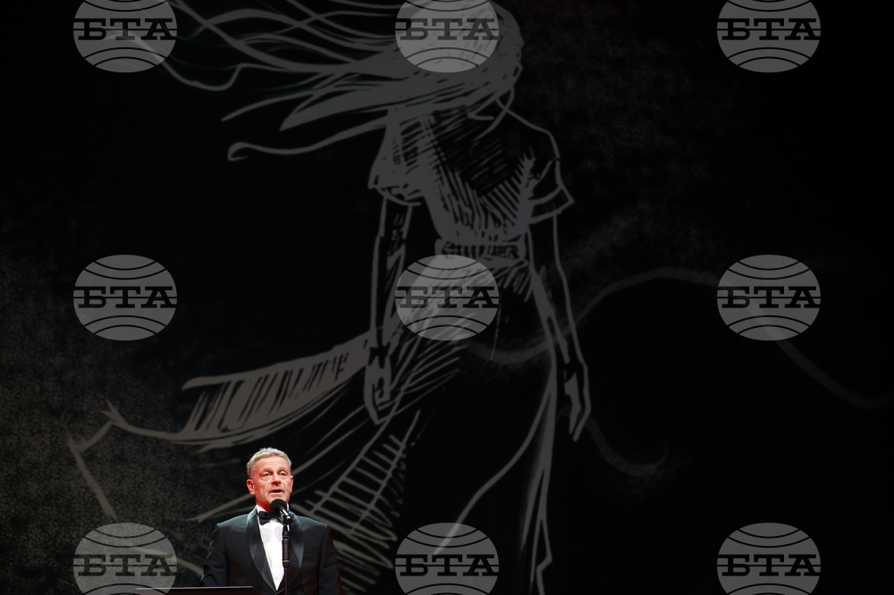 Спектакъл - ПоетиТе и сезоните