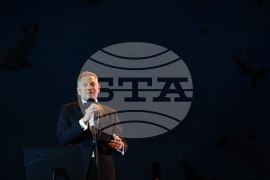 Спектакъл - ПоетиТе и сезоните