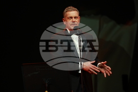 Спектакъл - ПоетиТе и сезоните