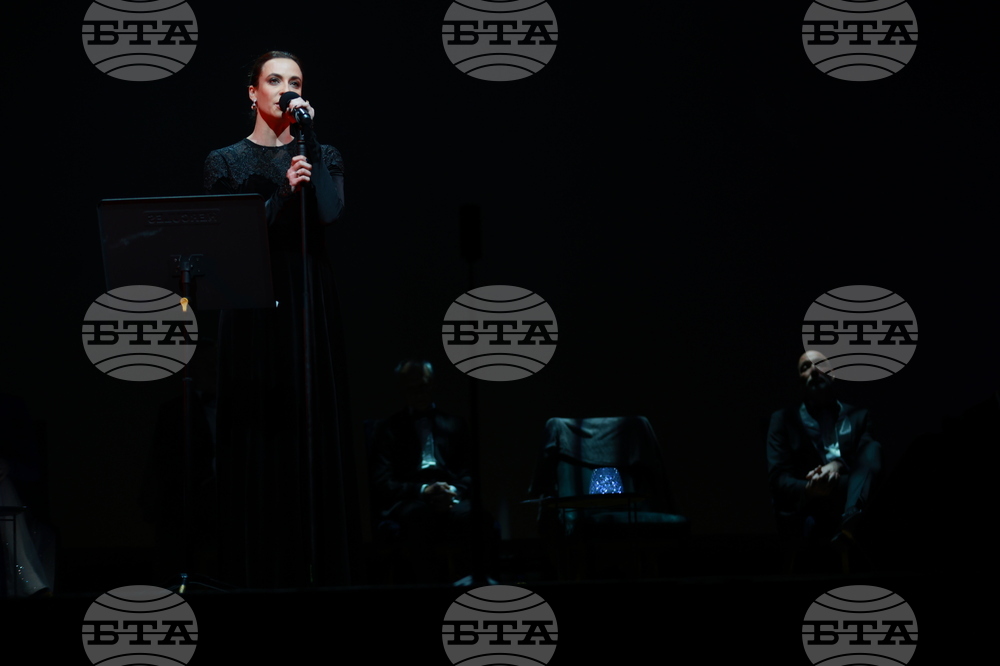 Спектакъл - ПоетиТе и сезоните